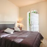 Longere Proche Et Foret Bed & Breakfast 3*