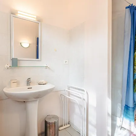 Longère Proche Et Forêt Bed & Breakfast