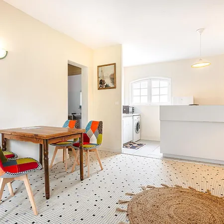 Longère Proche Et Forêt Bed & Breakfast