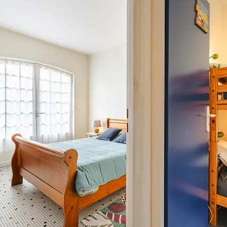 Longère Proche Et Forêt Bed & Breakfast 2*