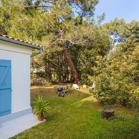 Longere Proche Et Foret Bed & Breakfast 3*